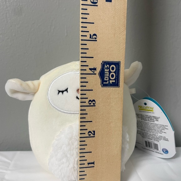 Squishmallows “Sophie” - Picture 6 of 7